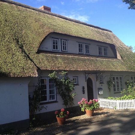 Reetstuebchen Nieblum Exterior foto